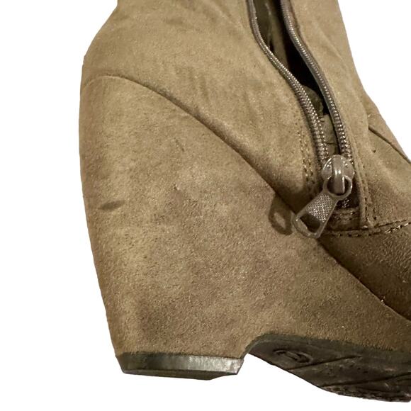 Elle Knee High Gray Faux Leather Boots Size 10 - Picture 5 of 13